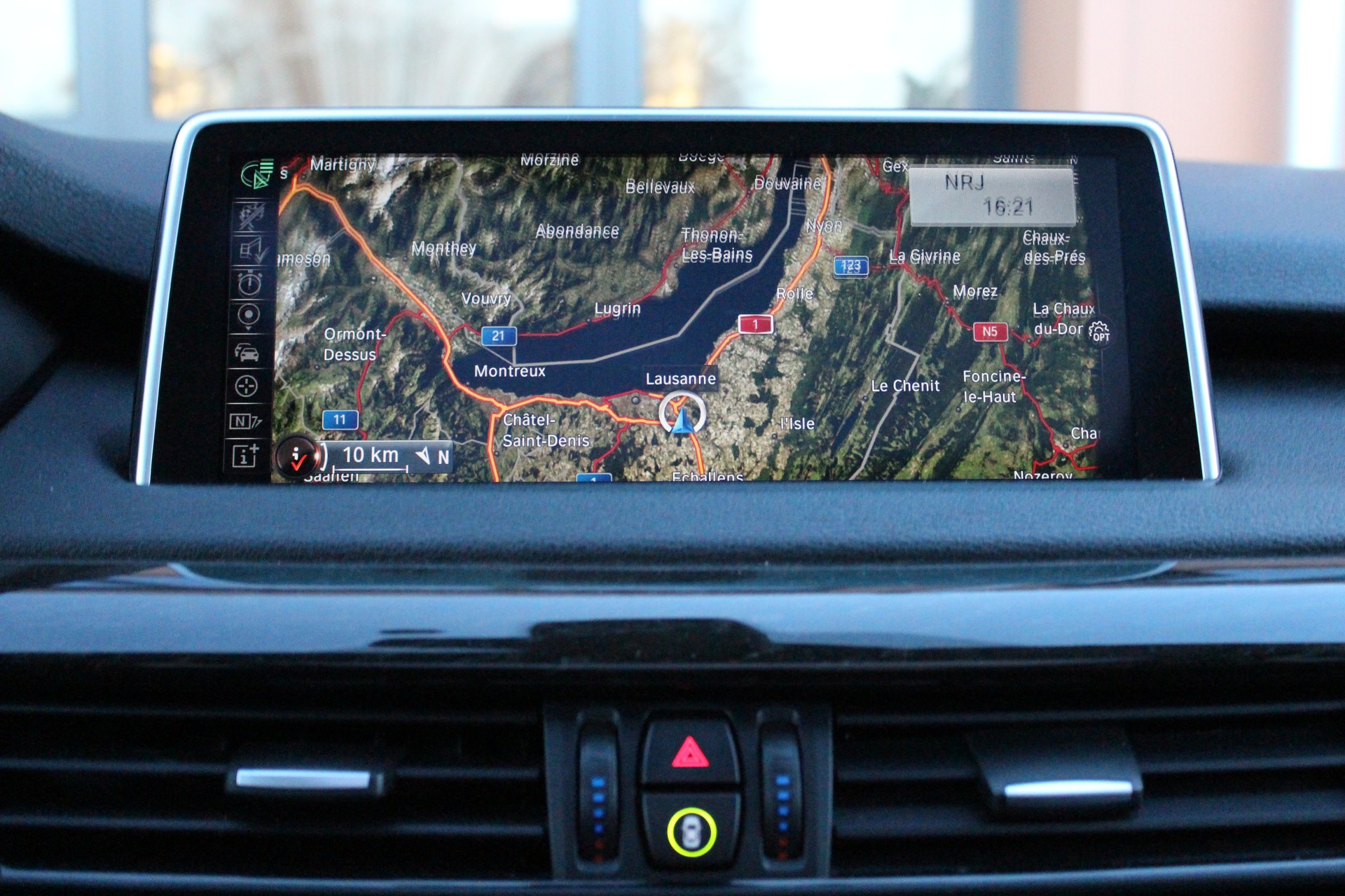 BMW X5 xDrive M50d M-Sport Steptronic - "Toit Ouvrant * Pack M * Head-Up Display * Sièges Electrique Mém * Caméra de Recul"-image-13