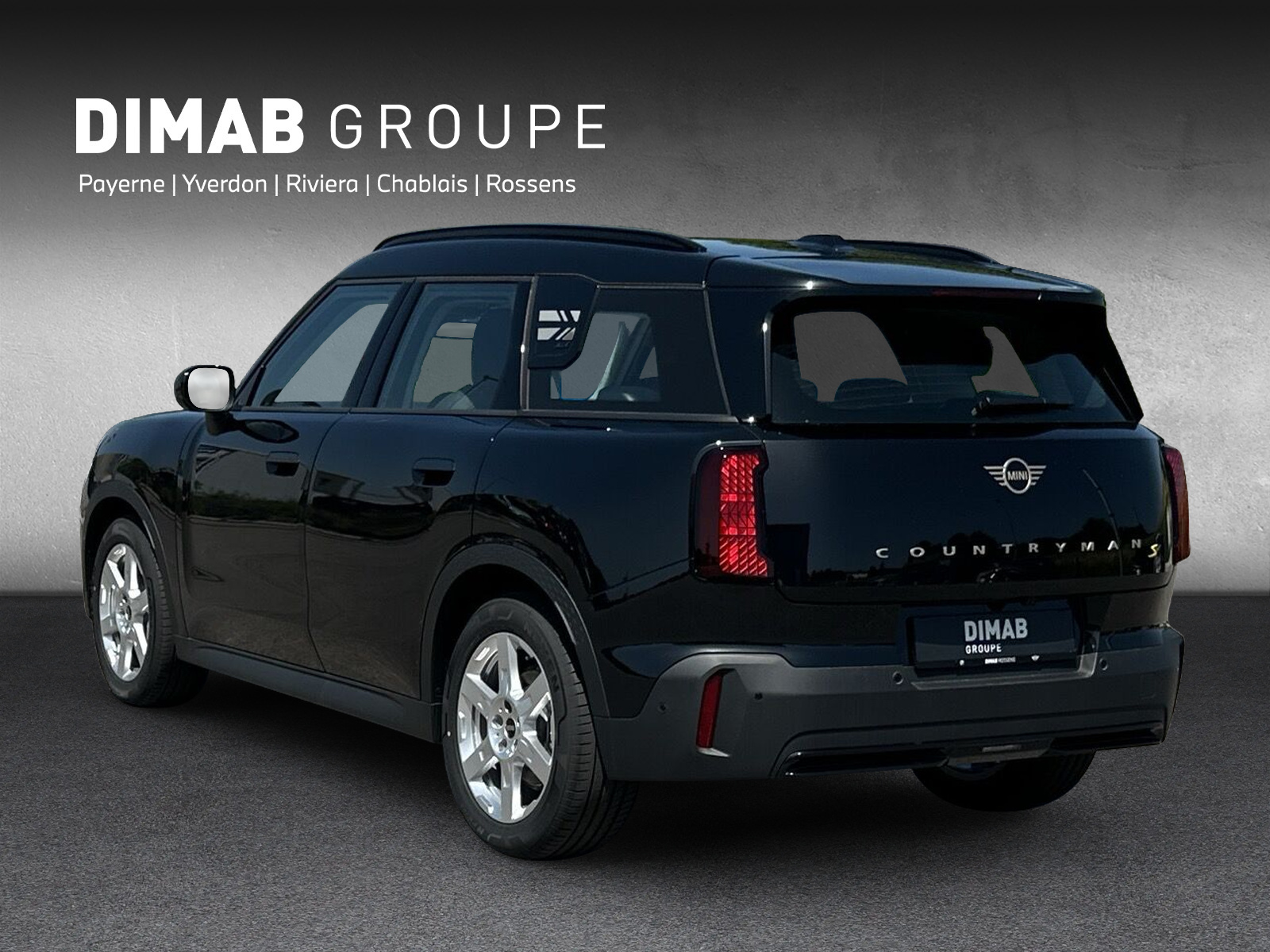 MINI Countryman SE ALL 4-showroom-element-2