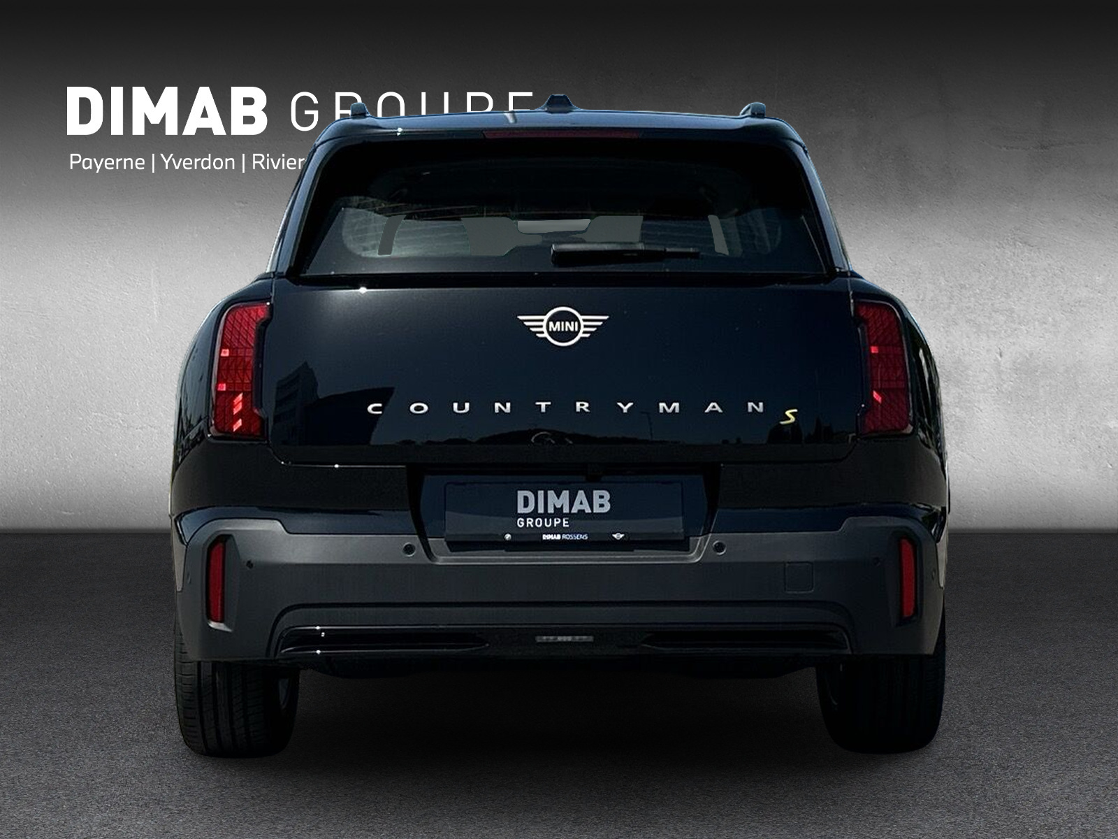 MINI Countryman SE ALL 4-showroom-element-3