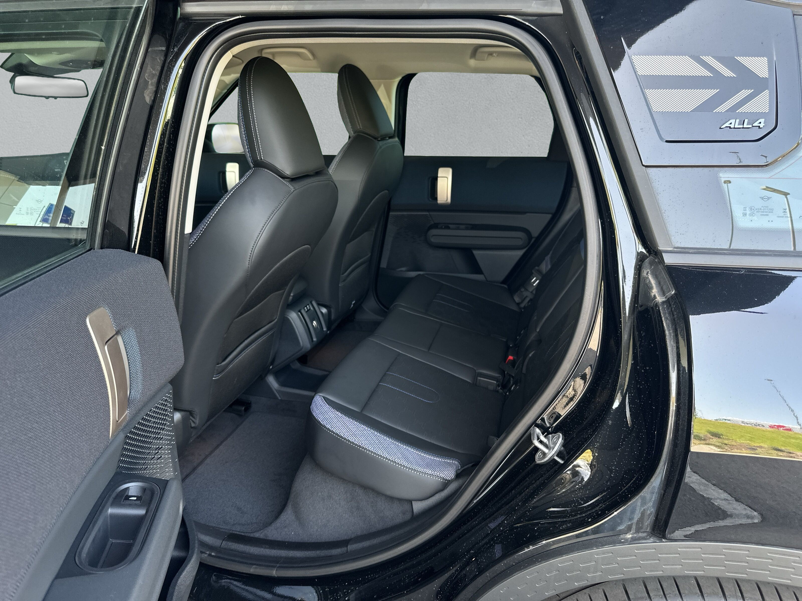 MINI Countryman SE ALL 4-image-11