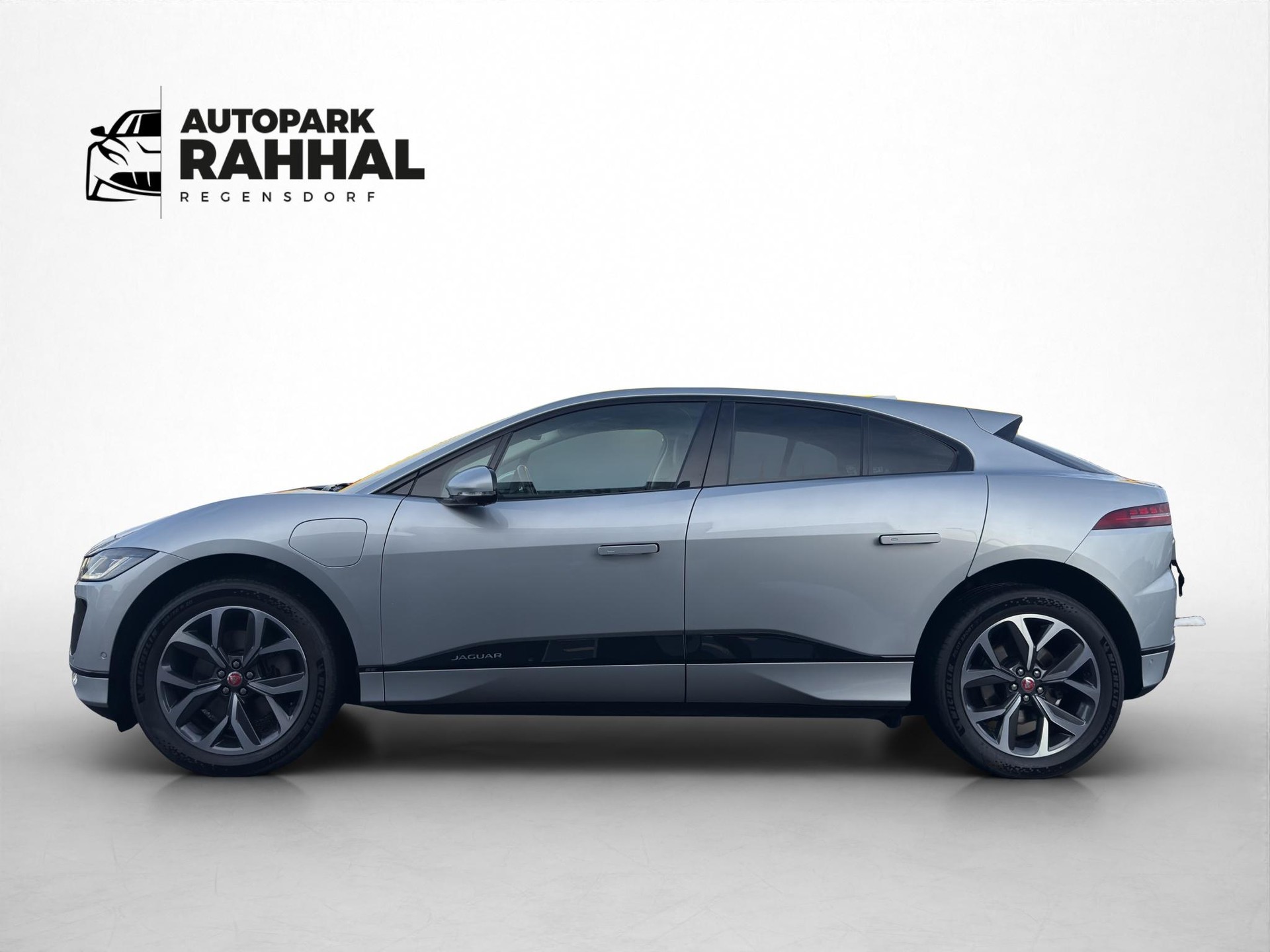 JAGUAR I-Pace EV400 SE AWD-image-7