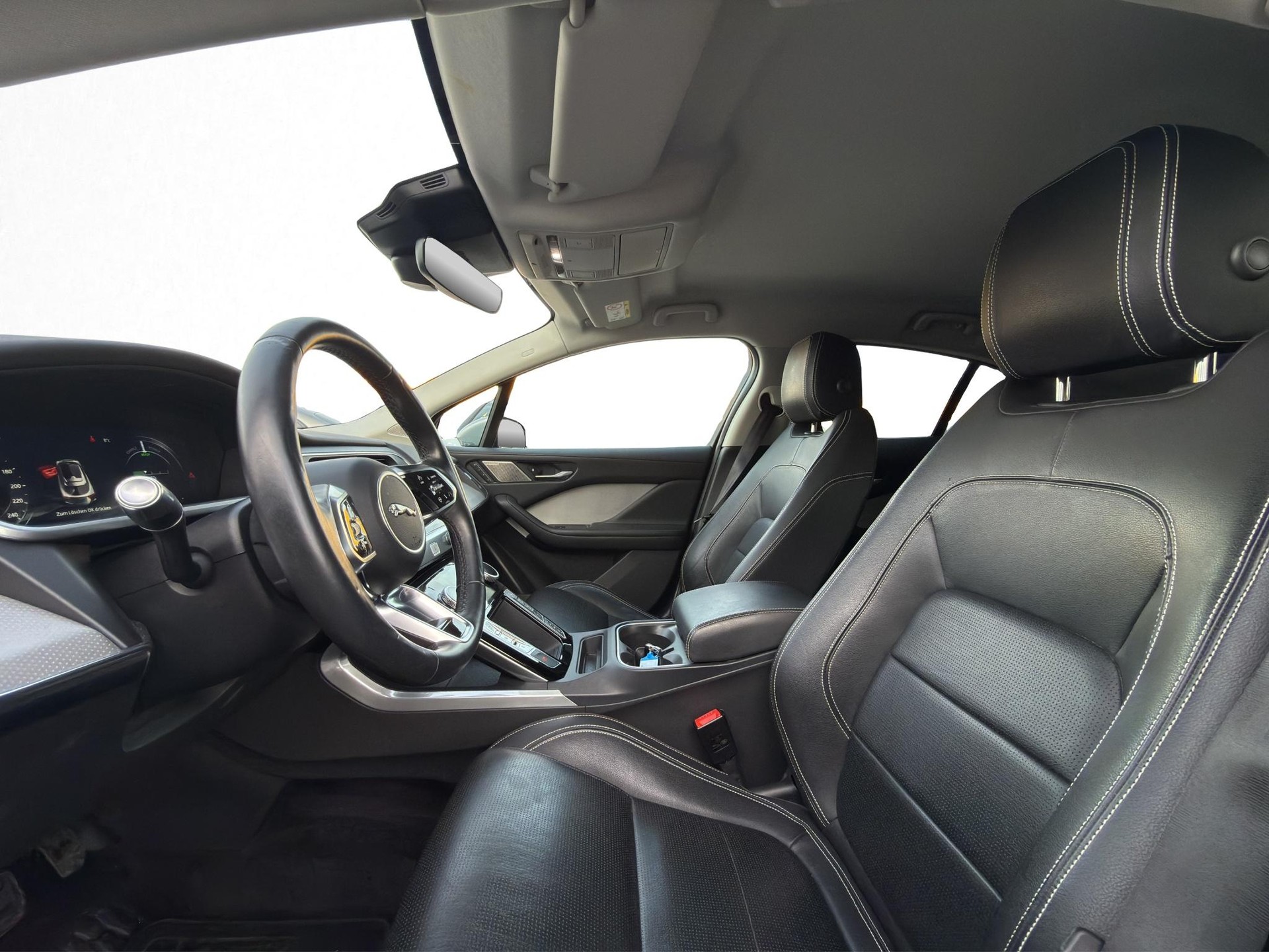 JAGUAR I-Pace EV400 SE AWD-image-11
