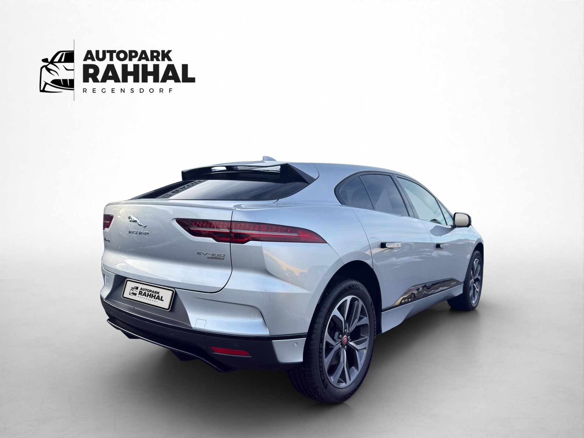 JAGUAR I-Pace EV400 SE AWD-image-4