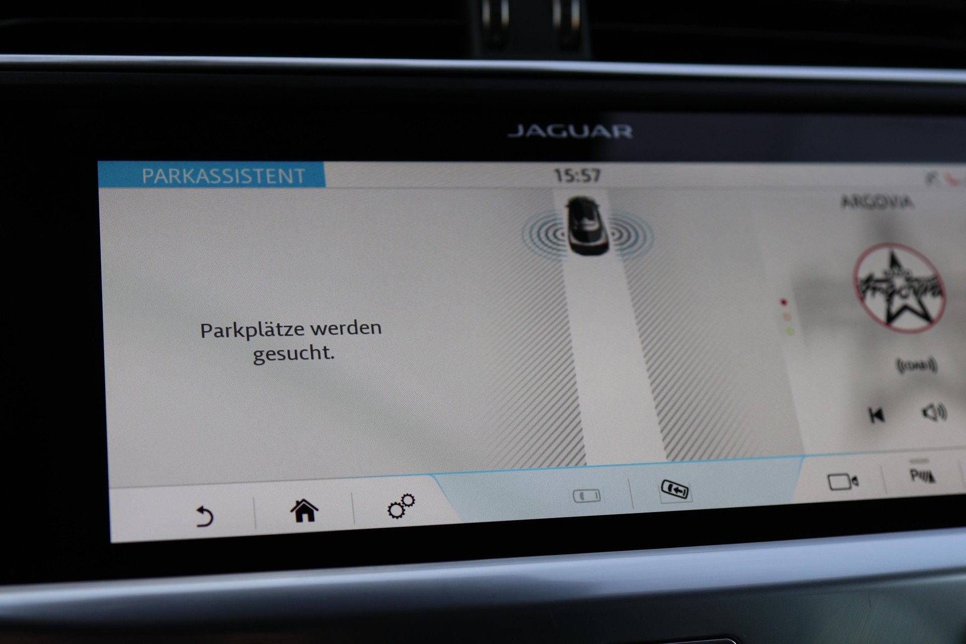 JAGUAR I-Pace EV400 SE AWD-image-23