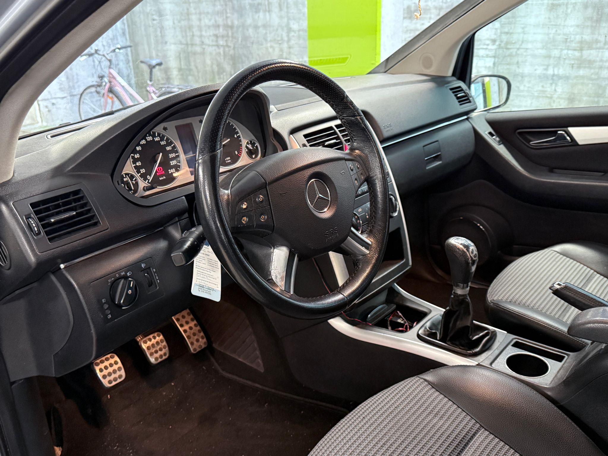 MERCEDES-BENZ B 200 — slika 6