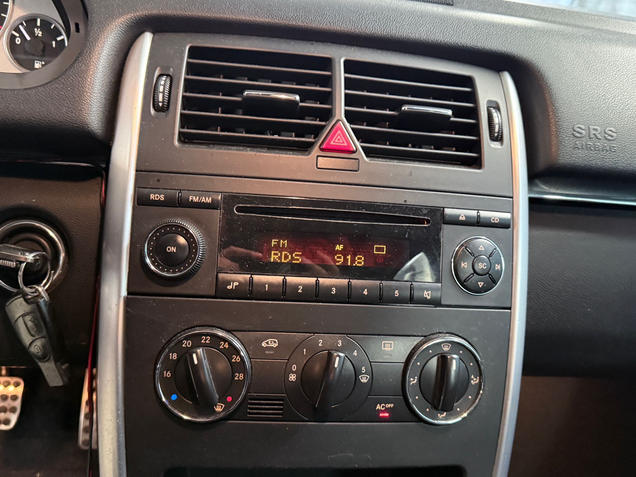 MERCEDES-BENZ B 200 — slika 8