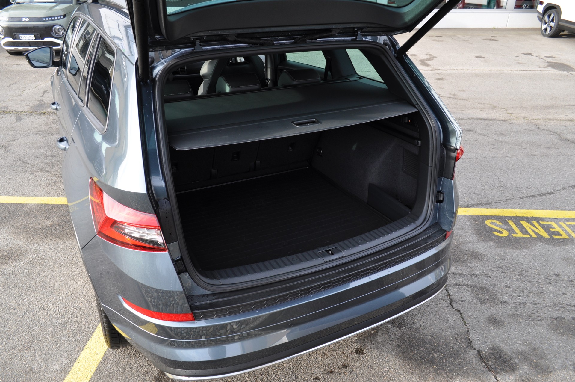 SKODA Kodiaq 2.0 TDI SCR SportLine 4x4 DSG-image-6