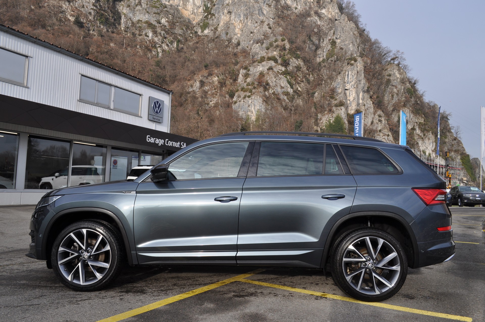 SKODA Kodiaq 2.0 TDI SCR SportLine 4x4 DSG-image-1