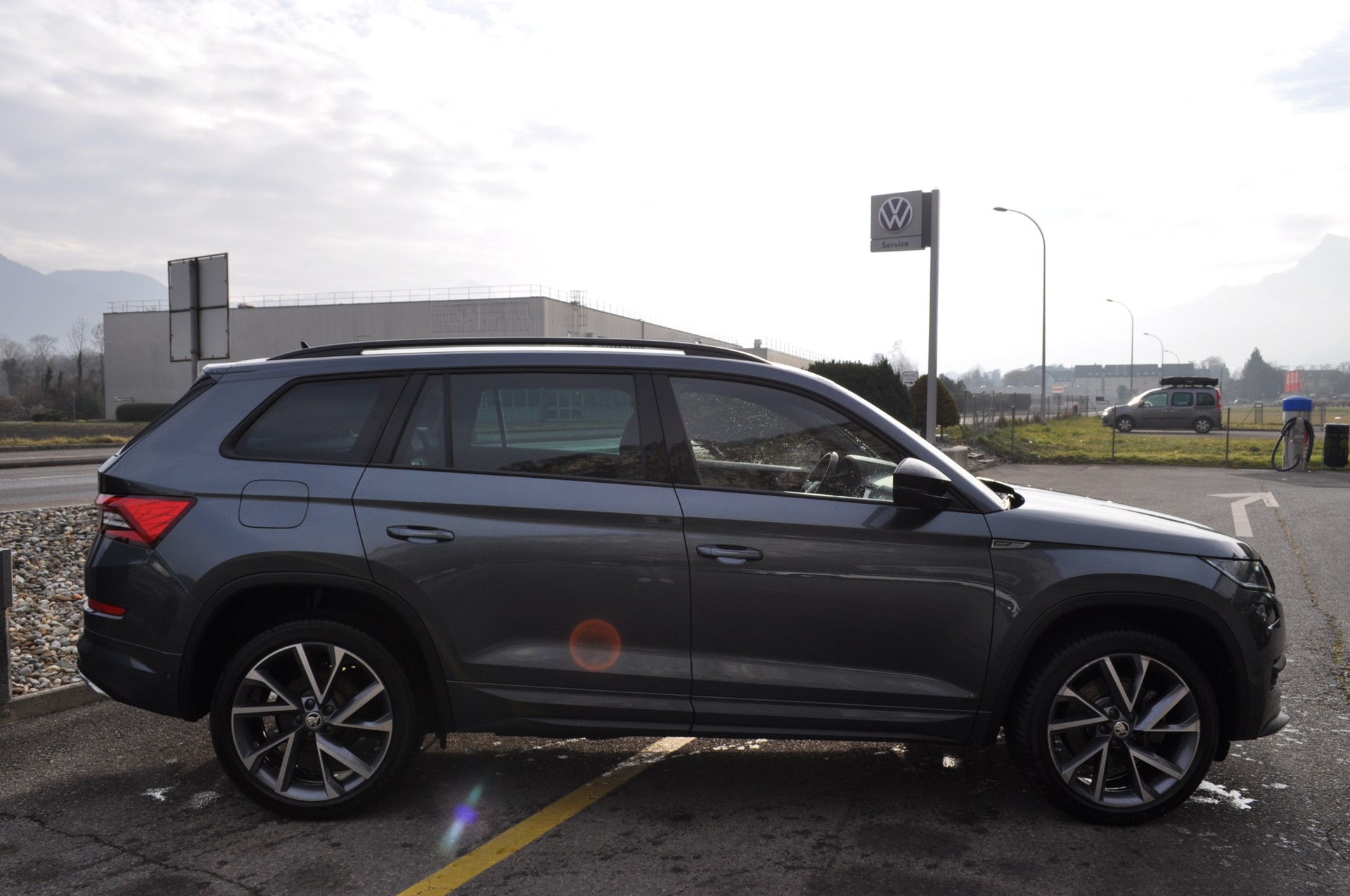 SKODA Kodiaq 2.0 TDI SCR SportLine 4x4 DSG-image-4