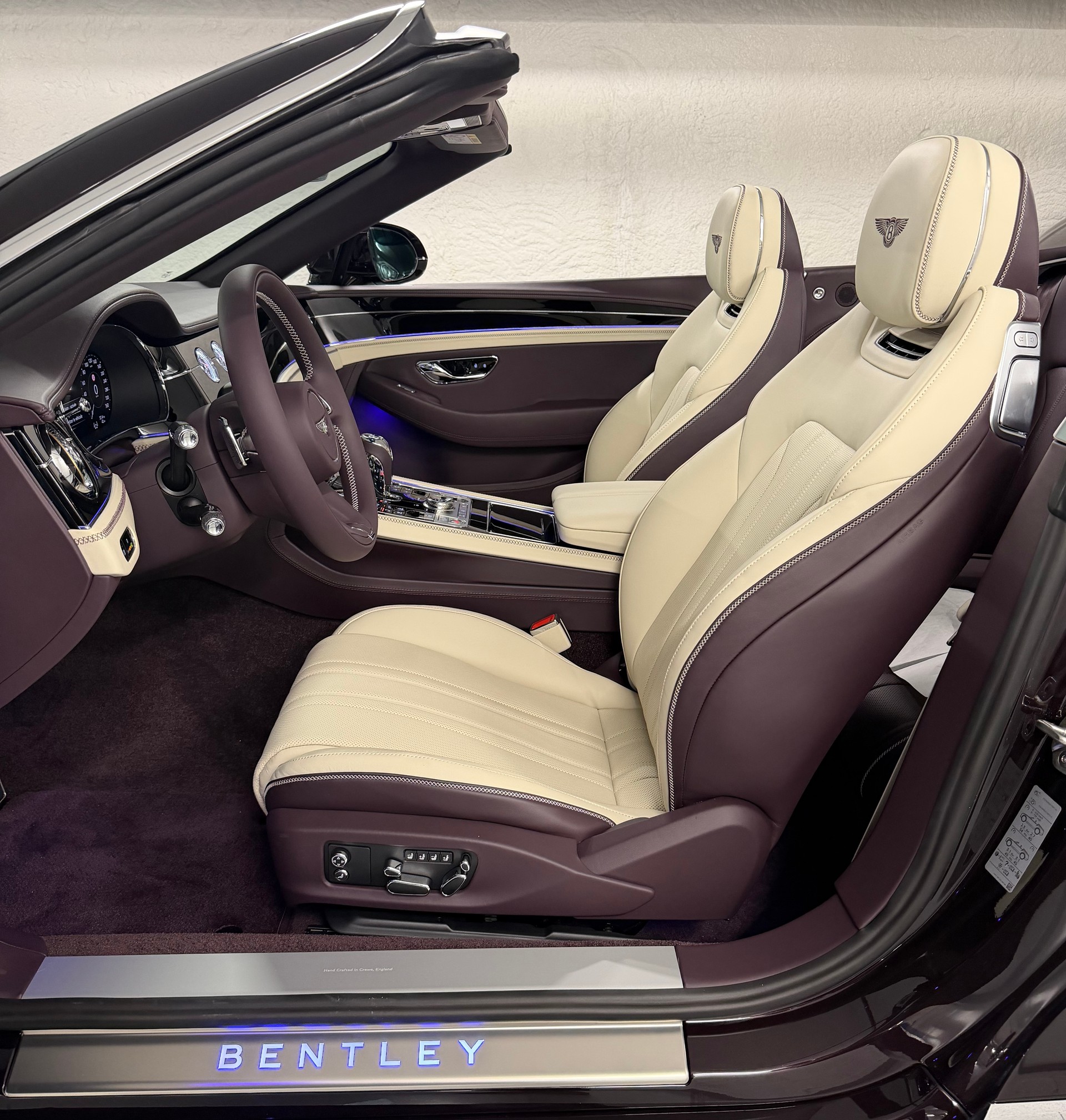 BENTLEY Continental GTC 4.0 V8 PHEV Black Velvet-image-10