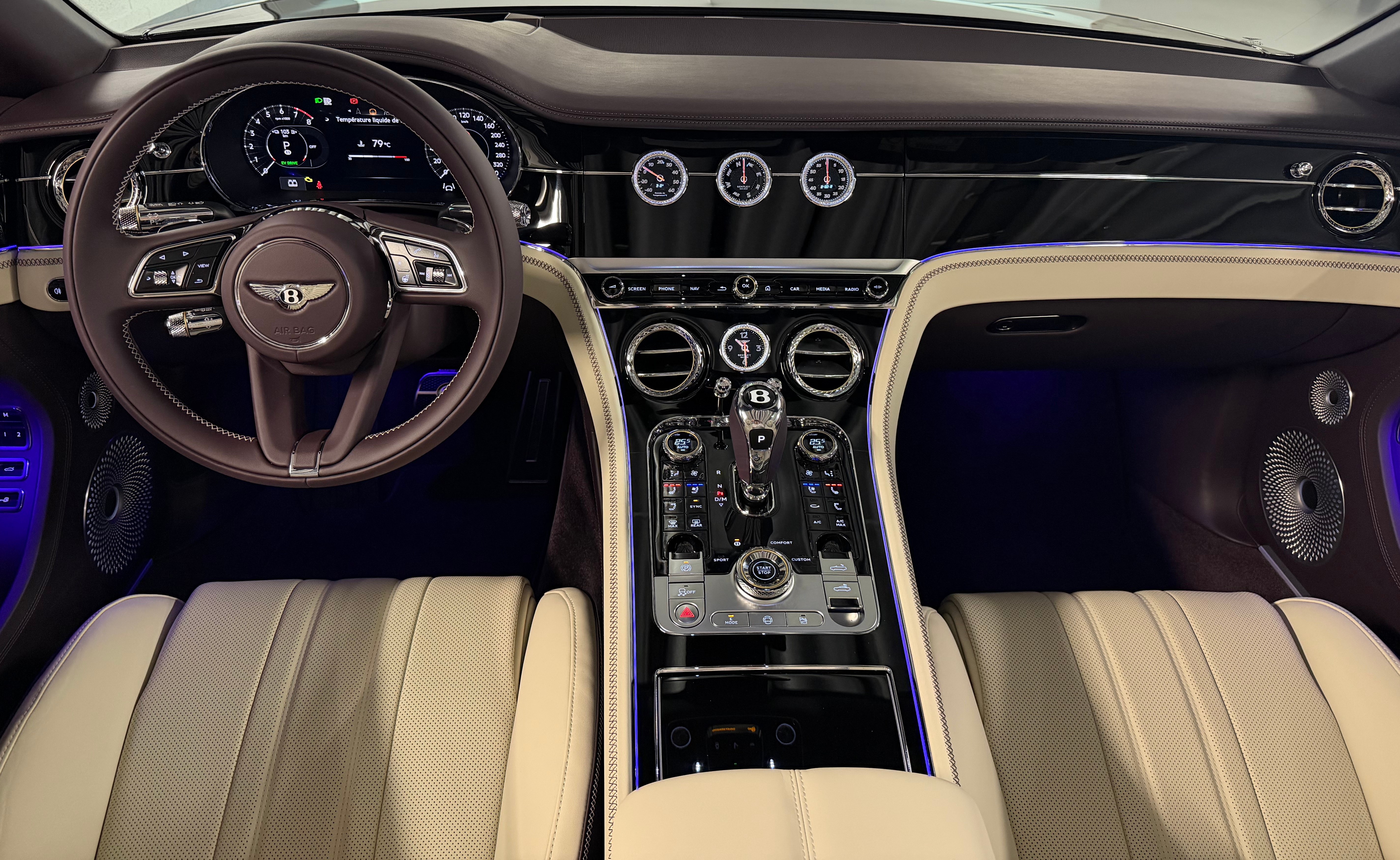 Image BENTLEY CONTINENTAL Continental GTC 4.0 V8 PHEV Black Velvet