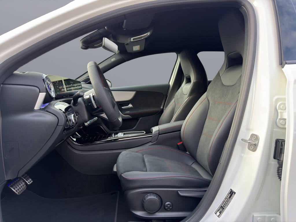 MERCEDES-BENZ A 220 AMG Line 4matic-image-7