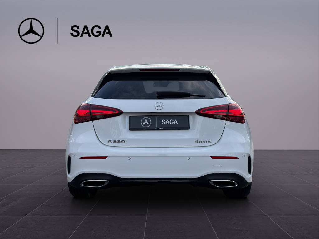MERCEDES-BENZ A 220 AMG Line 4matic-image-4