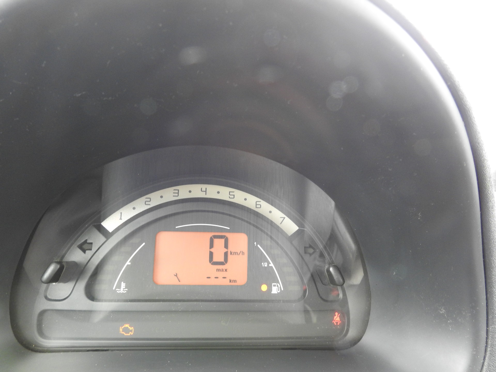 CITROEN C3 1.6 16V HDi X-TR-image-19