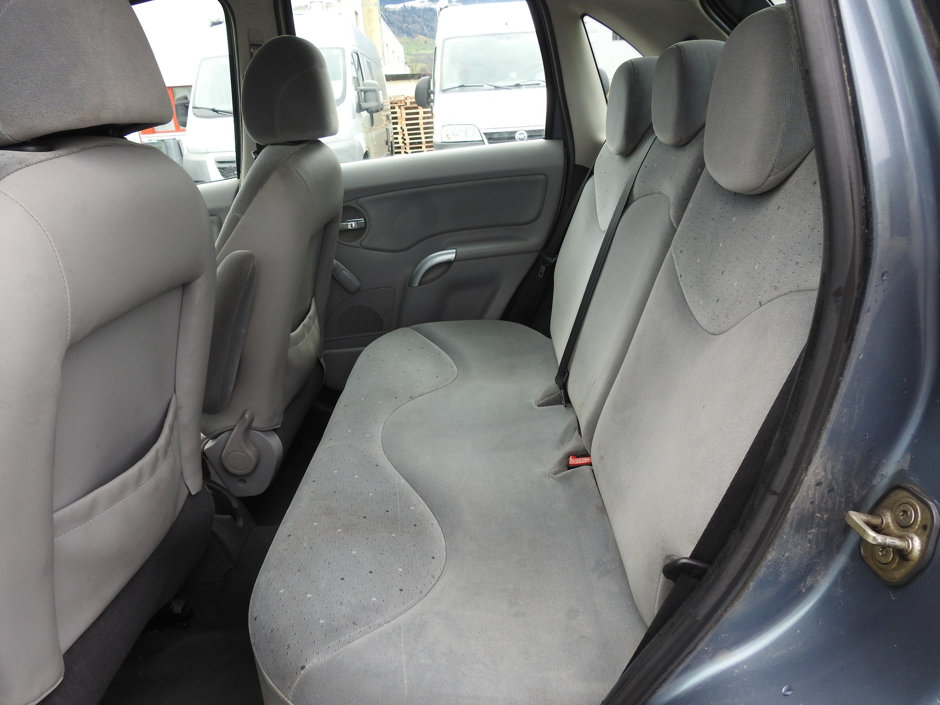 CITROEN C3 1.6 16V HDi X-TR-image-13