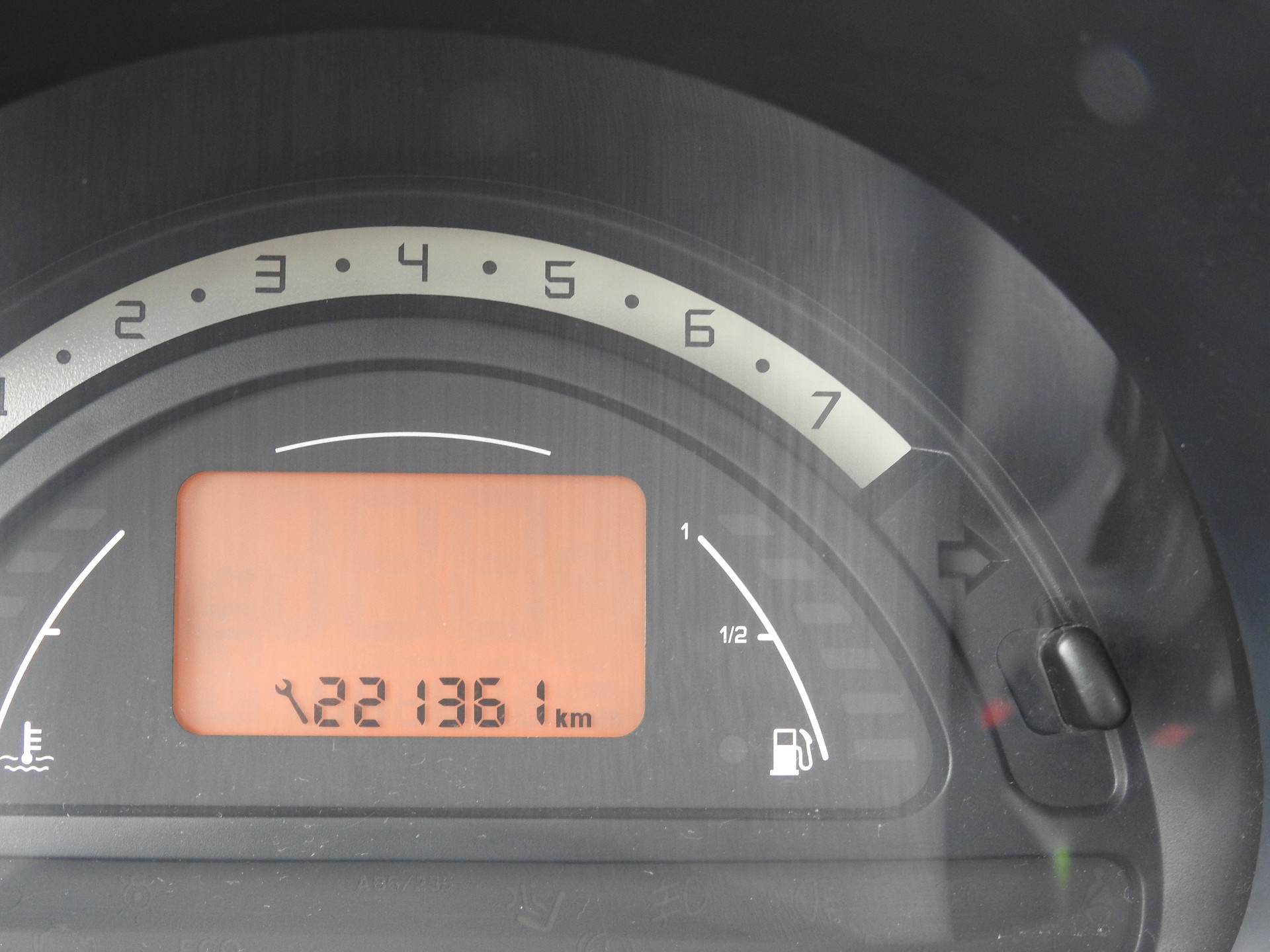 CITROEN C3 1.6 16V HDi X-TR-image-18