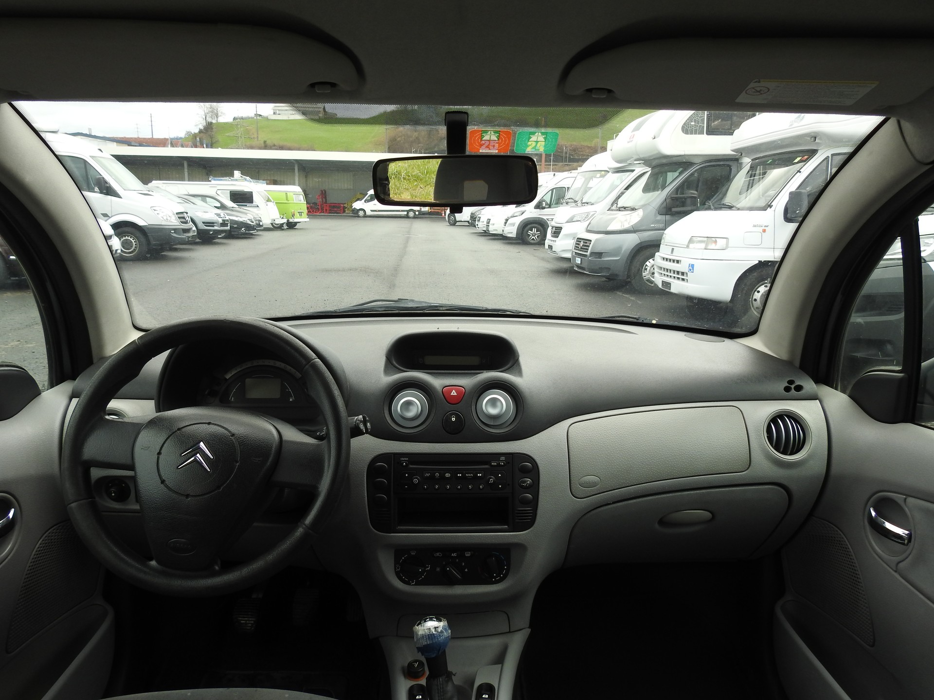CITROEN C3 1.6 16V HDi X-TR-image-14