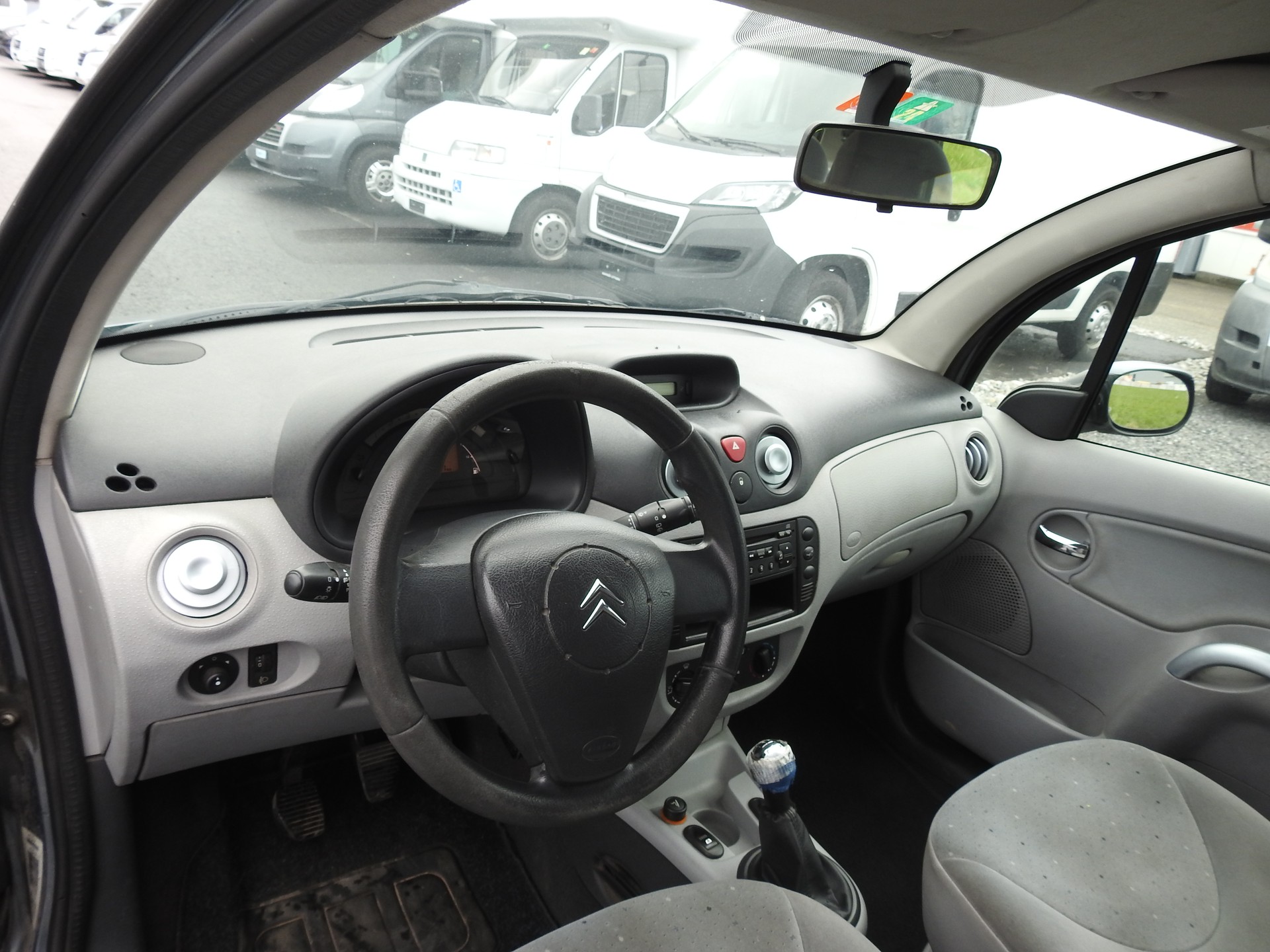 CITROEN C3 1.6 16V HDi X-TR-image-12