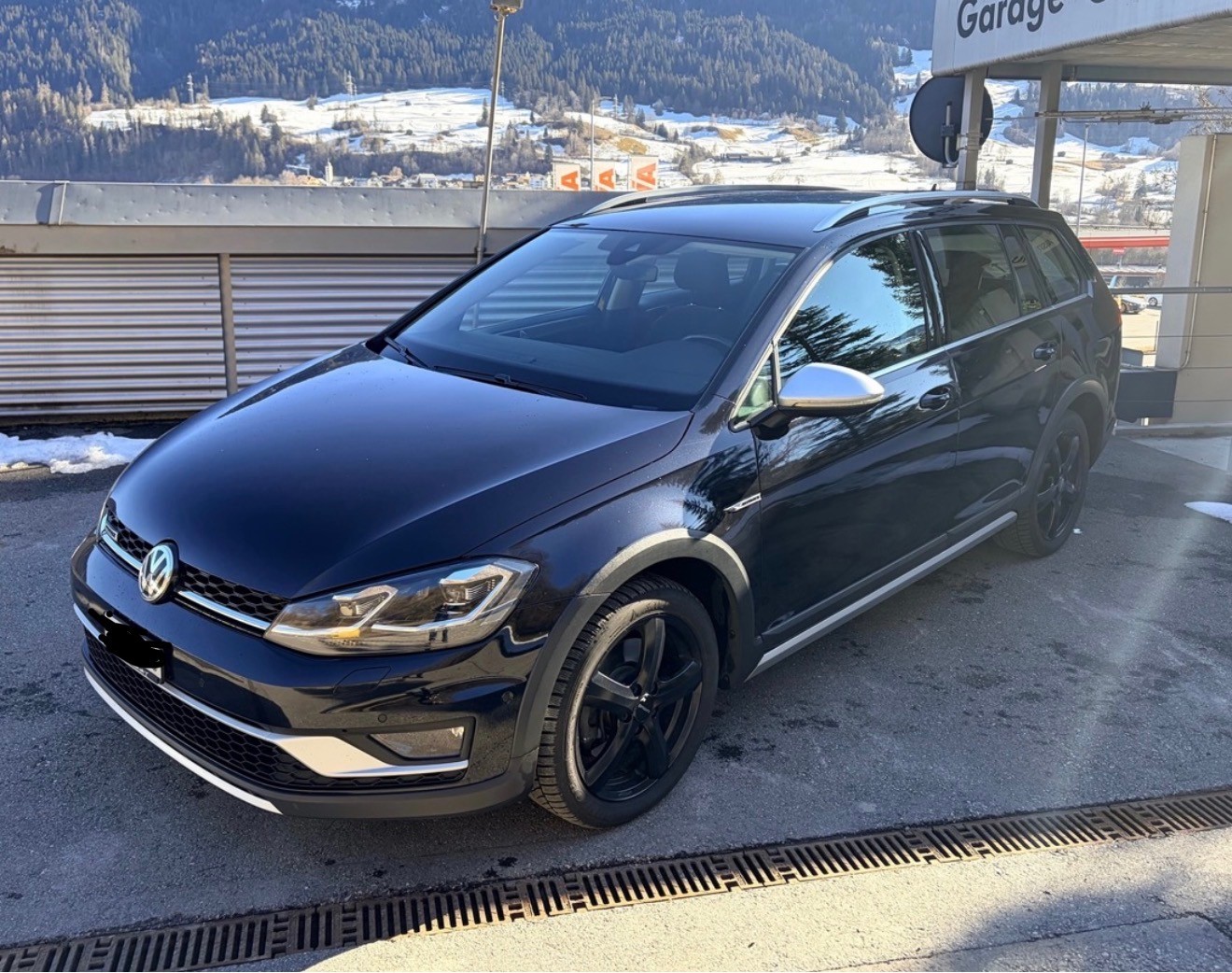 VW Golf 2.0 TDI Alltrack 4Motion DSG-image-0