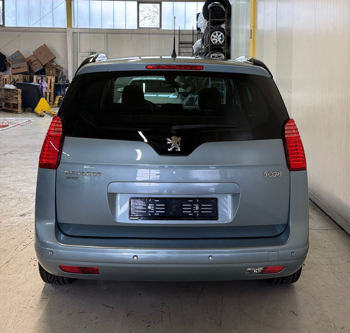 PEUGEOT 5008 1.6 16V T Allure Automatic(Frisch MFK)-image-6