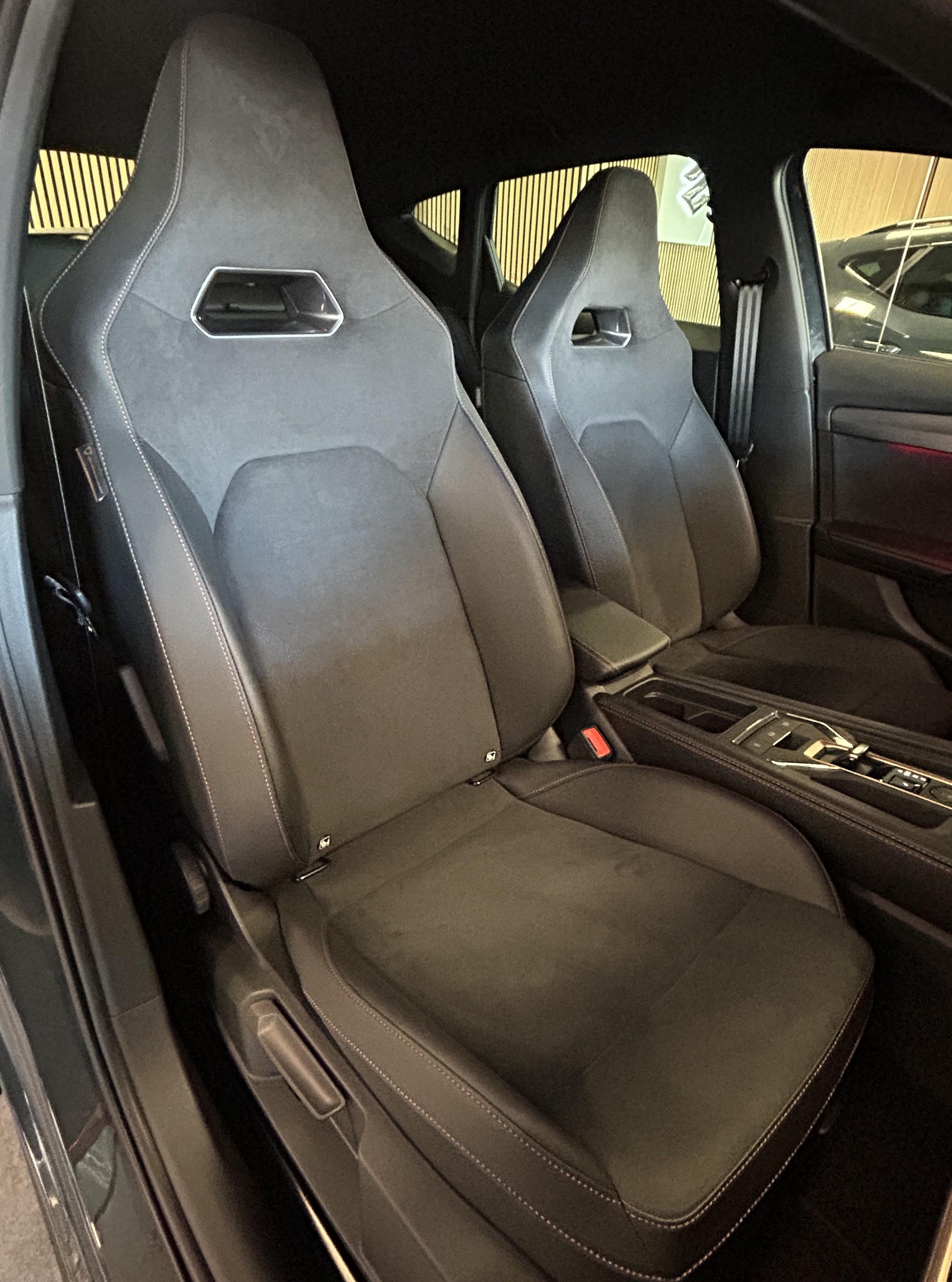 CUPRA Formentor 2.0 TSI VZ 4Drive DSG-image-17