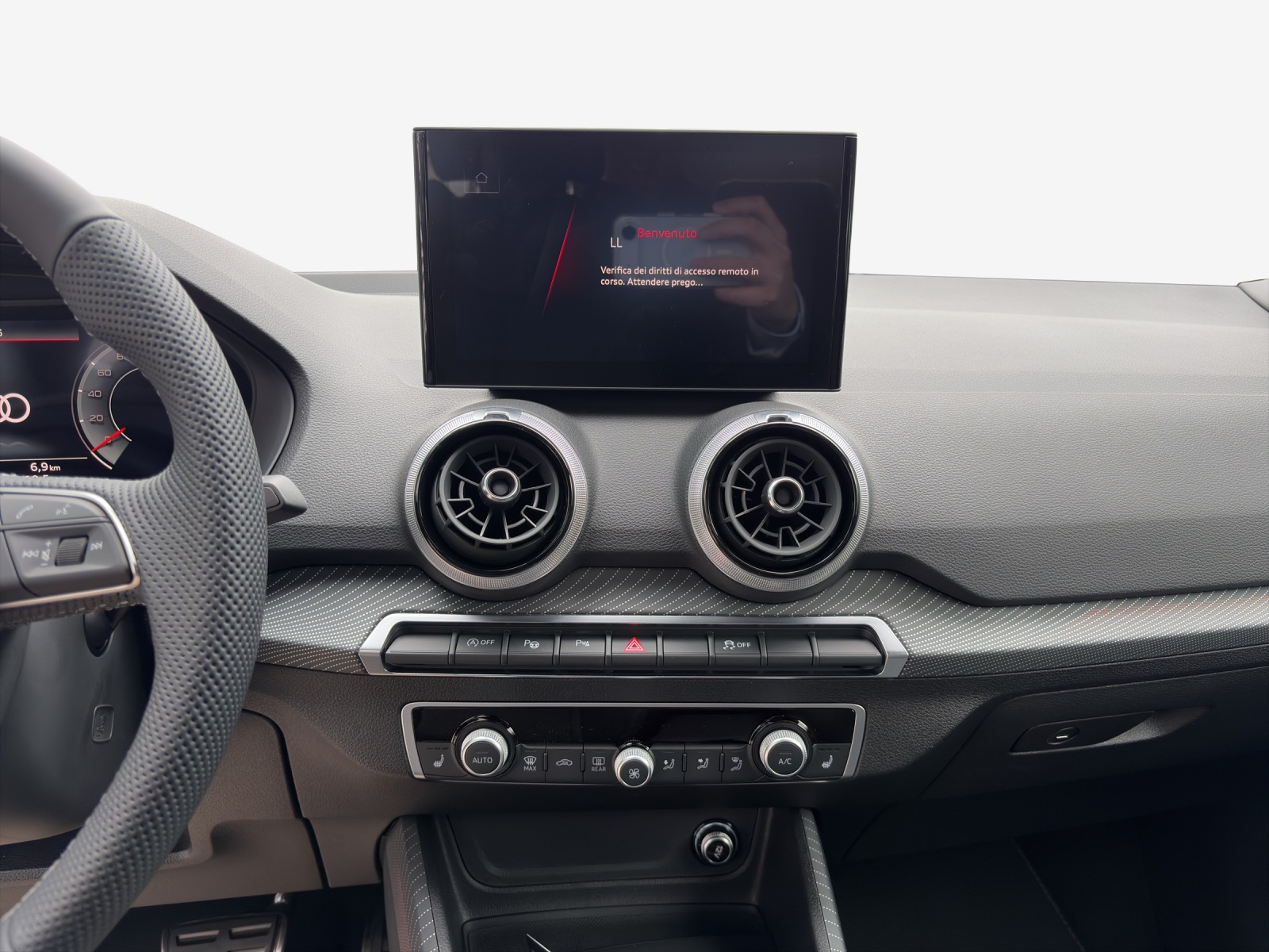 AUDI Q2 35 TFSI S line S-tronic-image-10