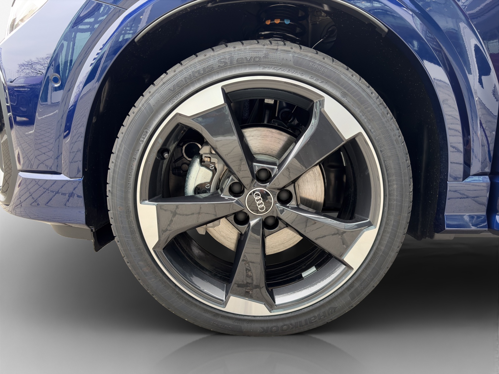 AUDI Q2 35 TFSI S line S-tronic-image-13