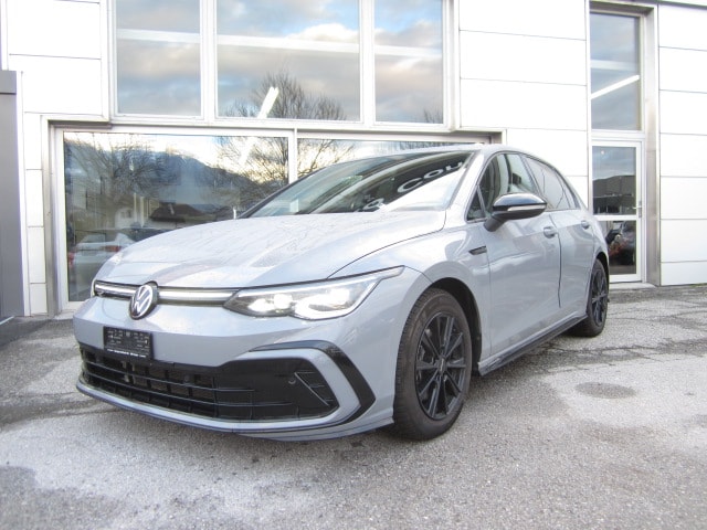 VW Golf VIII 2.0 TSI R-Line DSG 4motion-image-1
