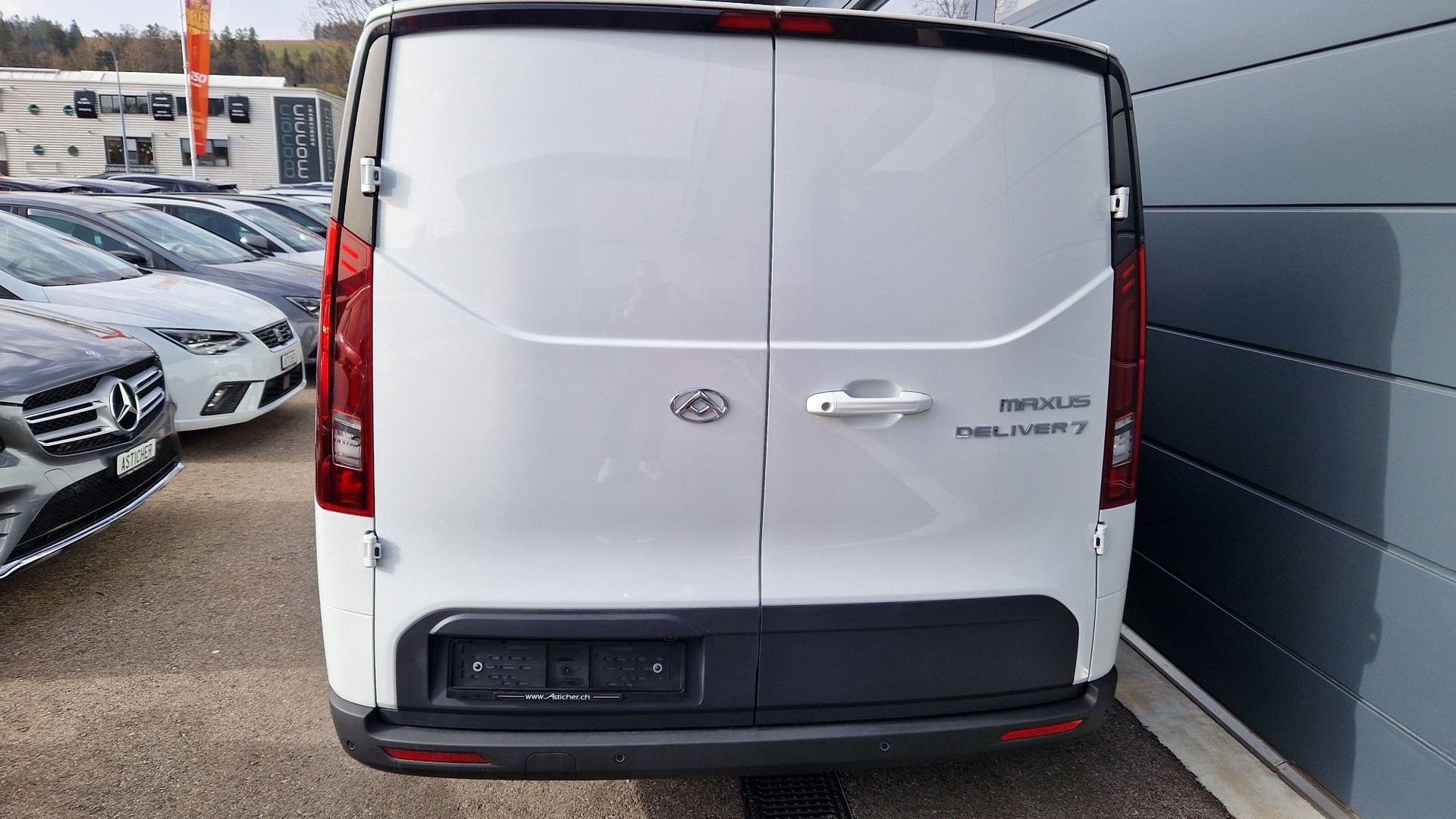 MAXUS Deliver 7 L2 FWD-showroom-element-3
