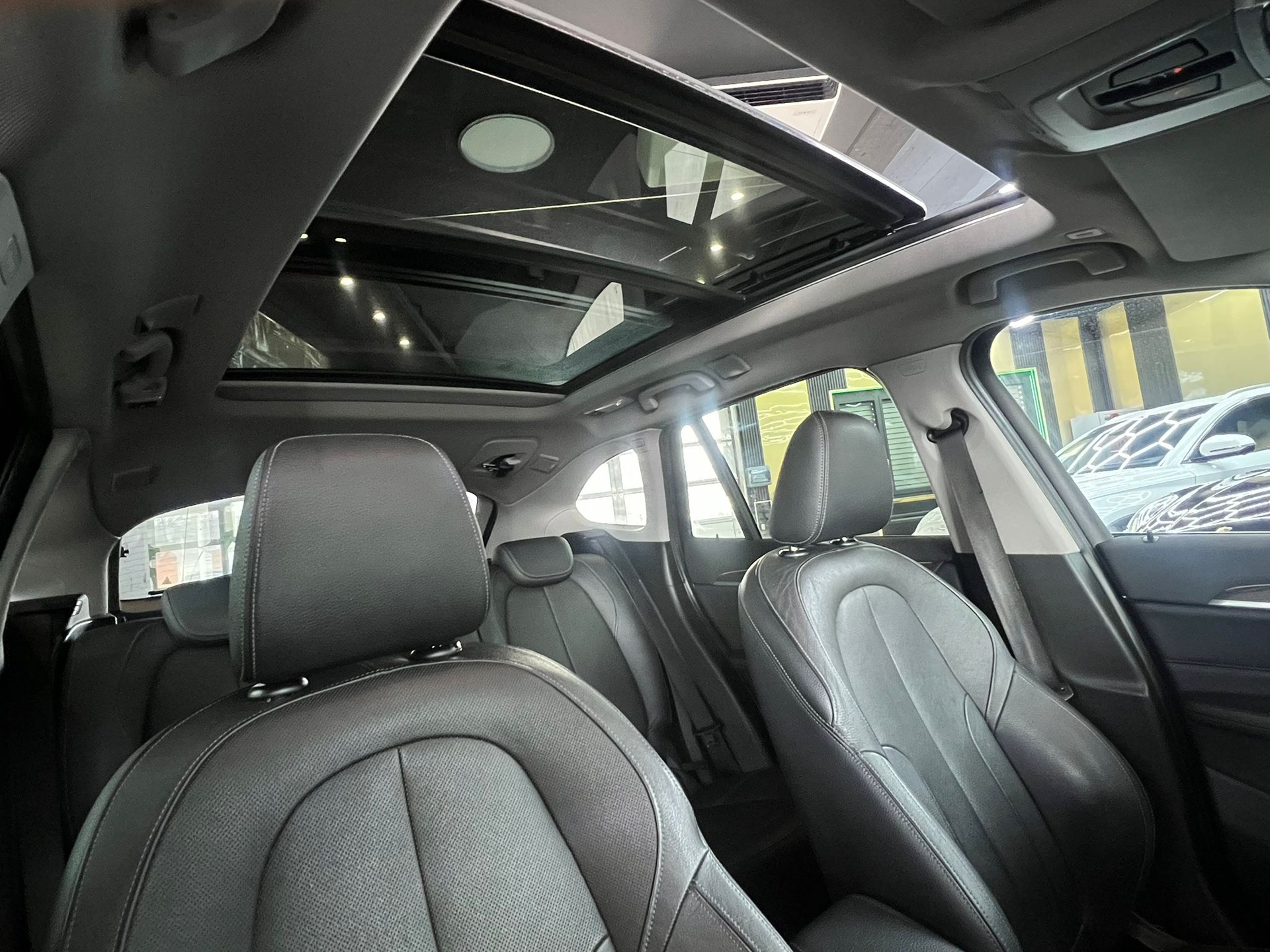 BMW X1 xDrive 25d M Sport Steptronic-image-15