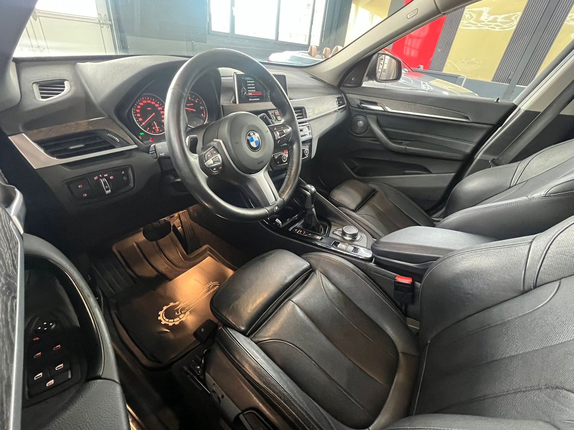 BMW X1 xDrive 25d M Sport Steptronic-image-8
