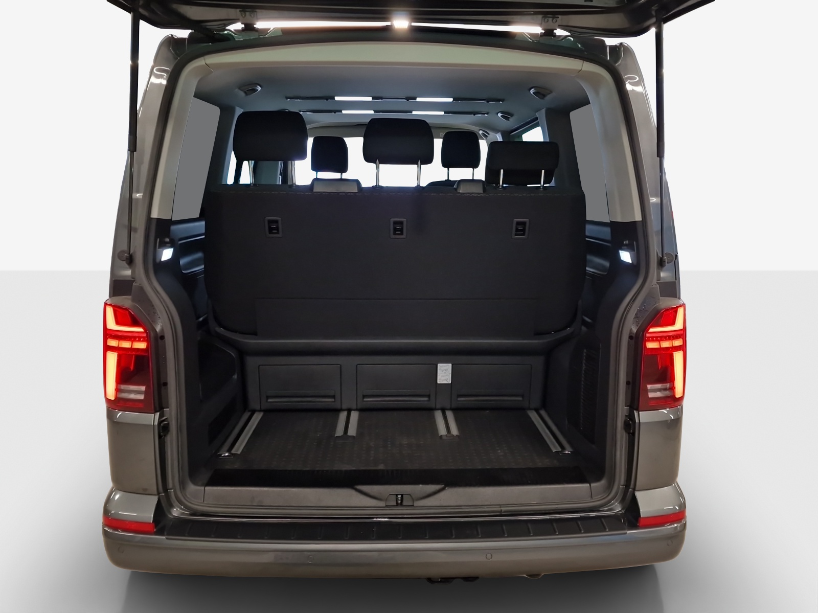 VW T6.1 Multivan 2.0 TDI Trendline-image-7