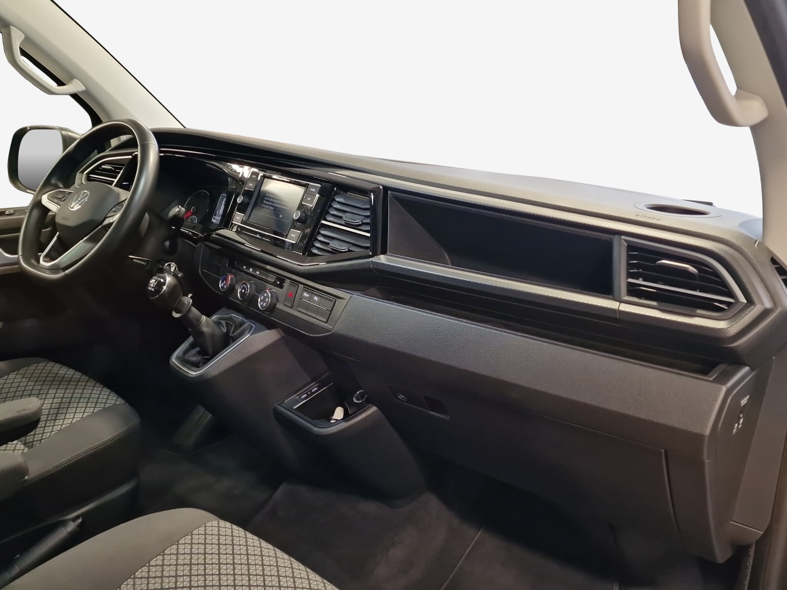 VW T6.1 Multivan 2.0 TDI Trendline-image-12