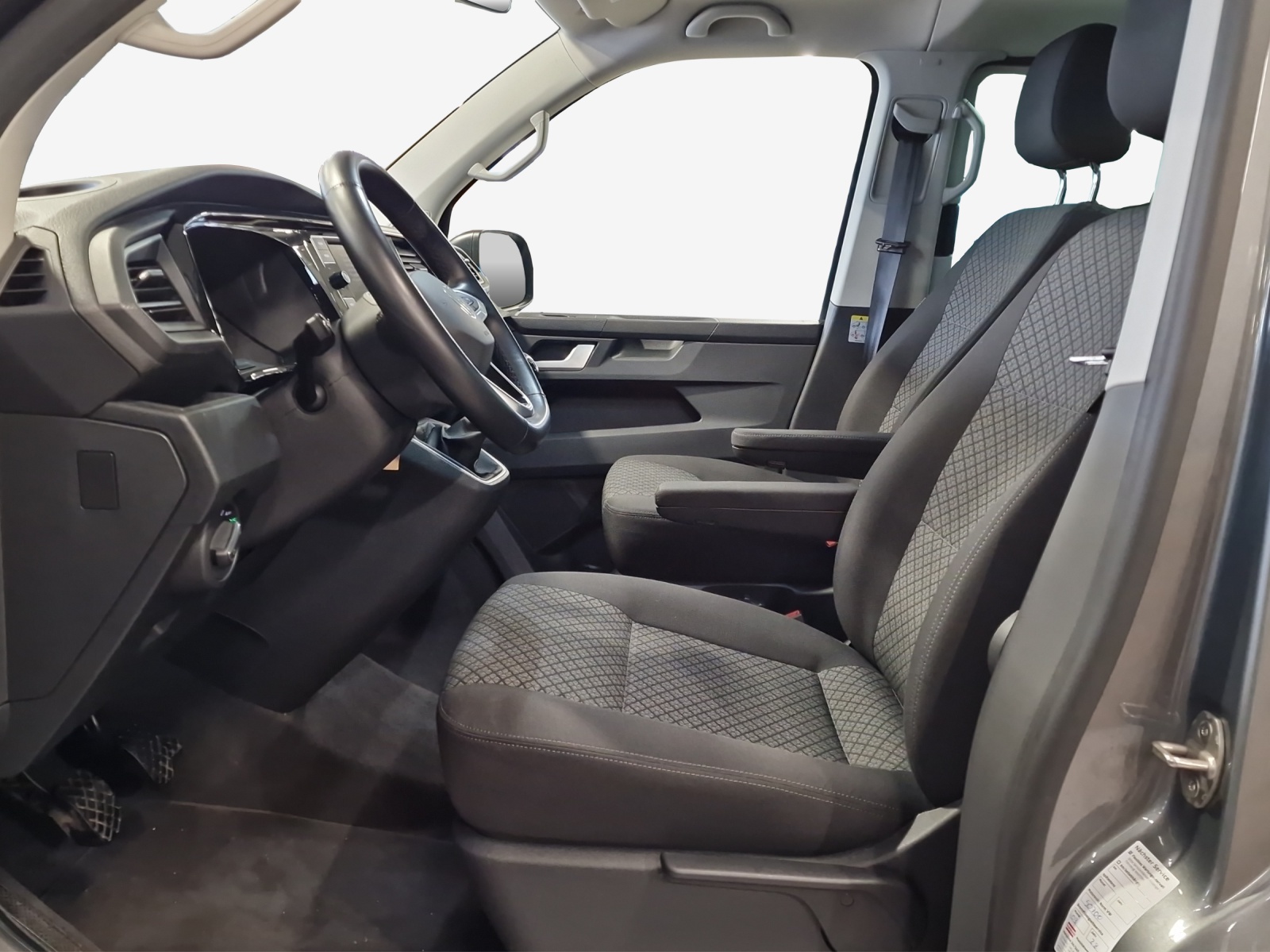 VW T6.1 Multivan 2.0 TDI Trendline-image-11