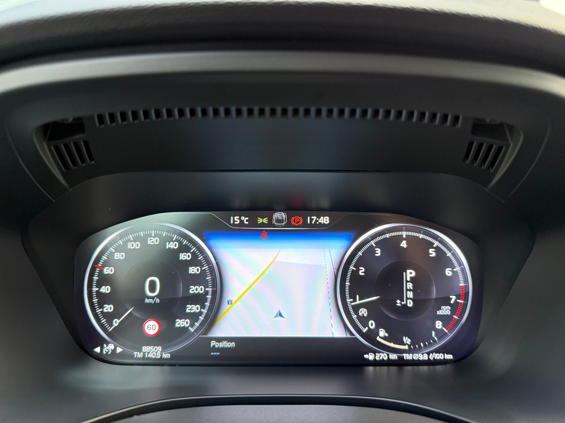 VOLVO XC60 T5 AWD R-Design Geartronic-image-13