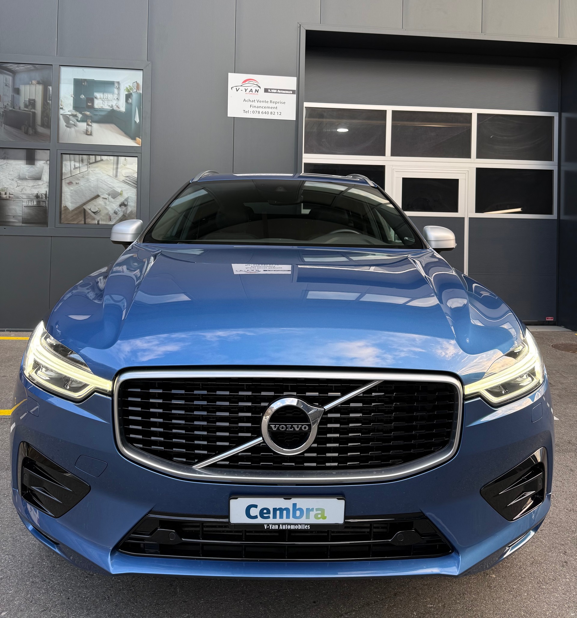 VOLVO XC60 T5 AWD R-Design Geartronic-image-2