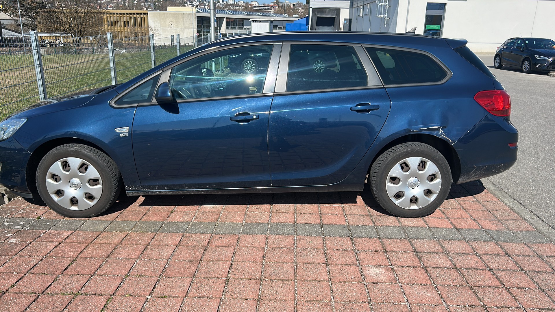 OPEL Astra ST 1.4i 16V Turbo Anniversary Ed.-image-3