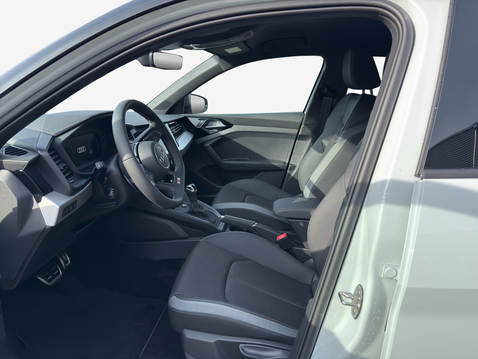 AUDI A1 Sportback 30 TFSI S Line Attraction S-tronic-image-7