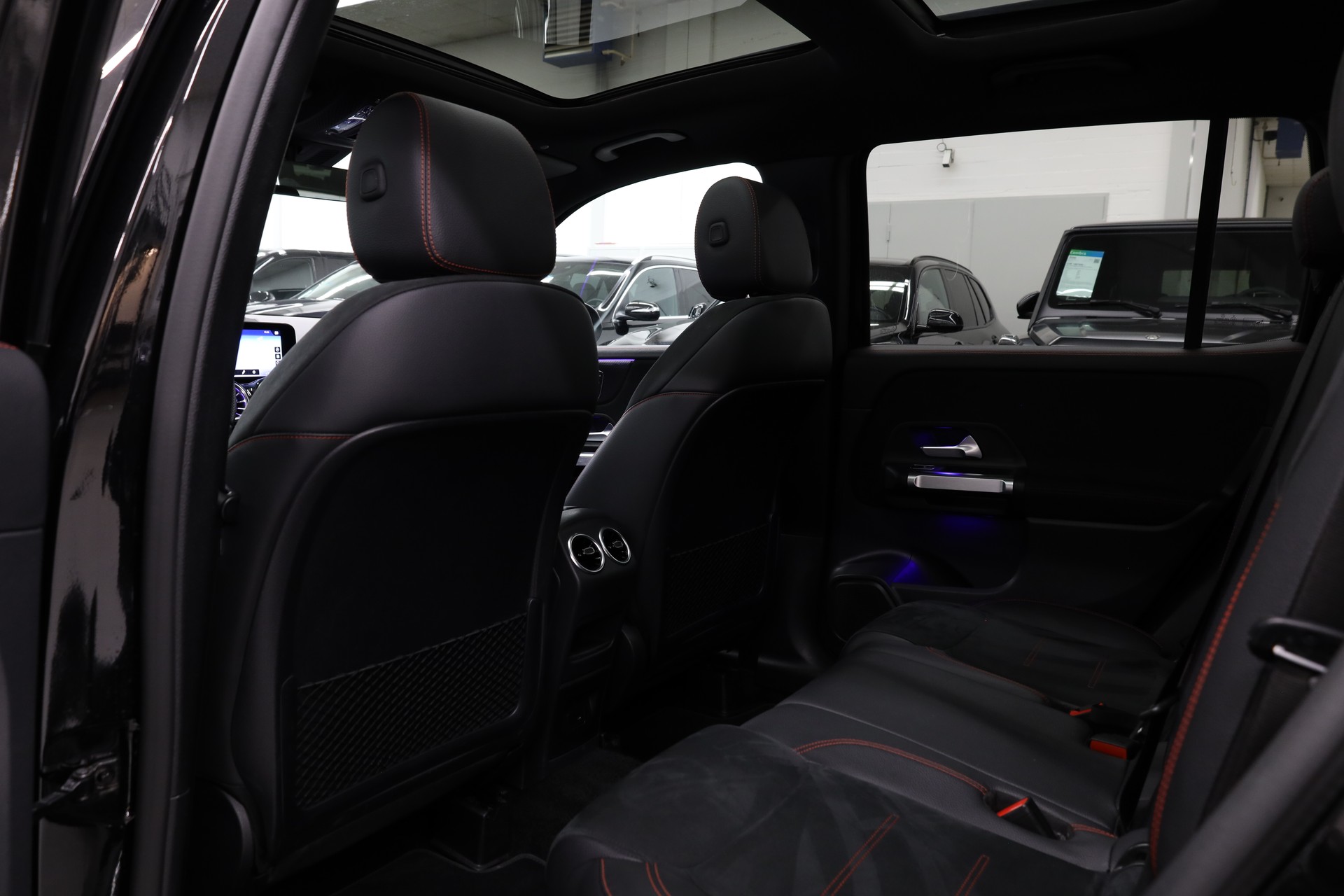 MERCEDES-BENZ GLB 35 AMG 4matic-image-23