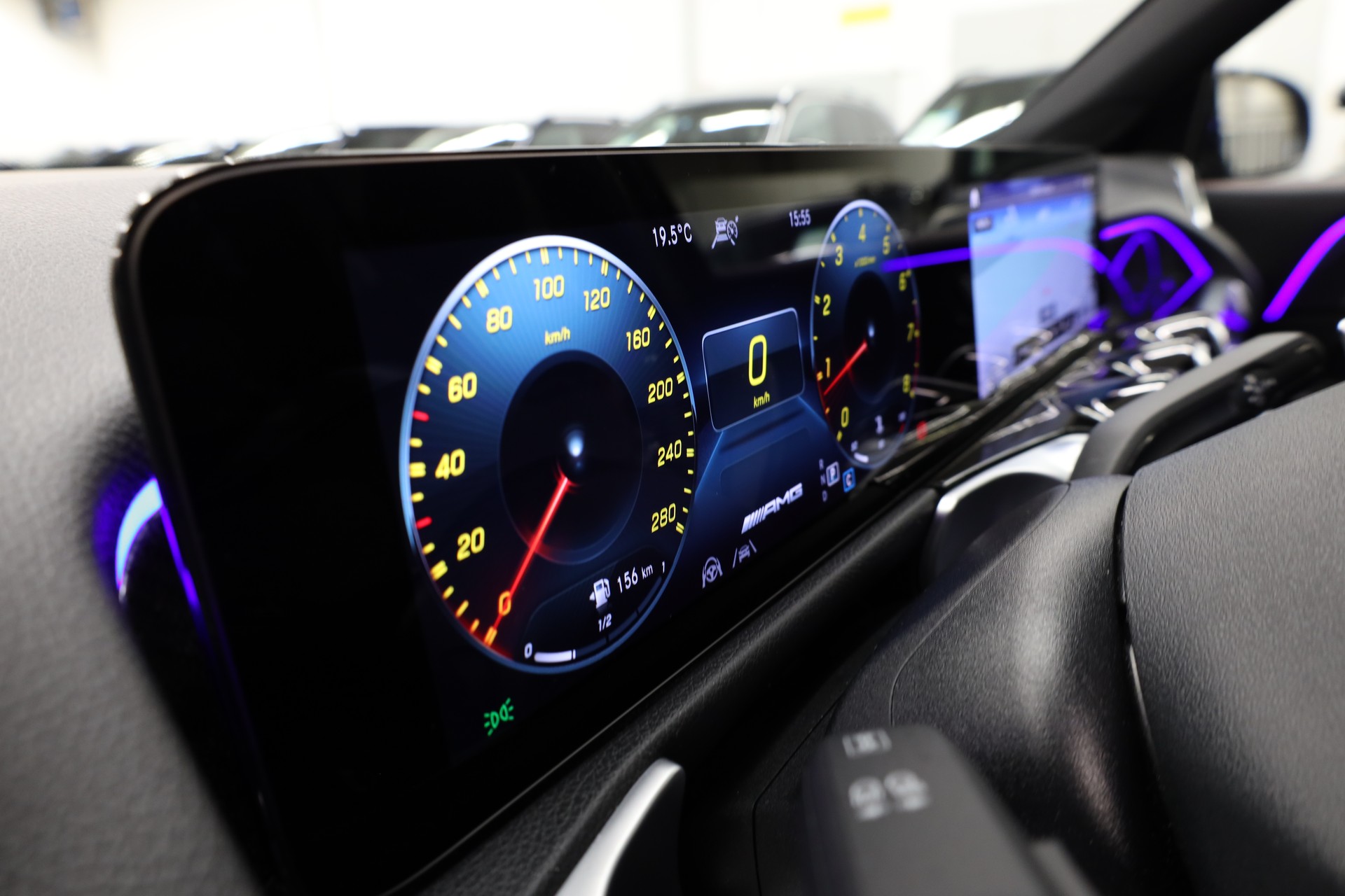 MERCEDES-BENZ GLB 35 AMG 4matic-image-22