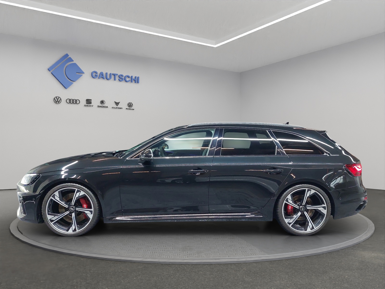 AUDI RS4 Avant quattro tiptronic-image-1