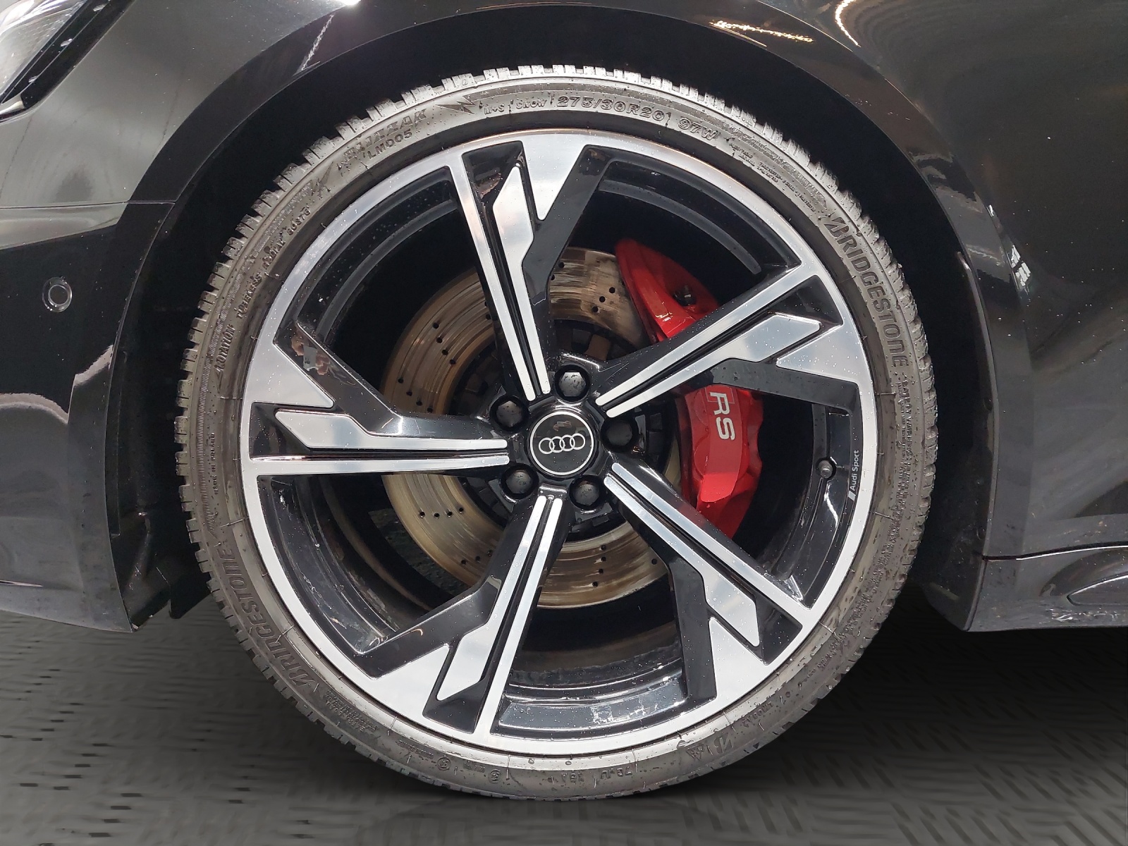 AUDI RS4 Avant quattro tiptronic-image-13