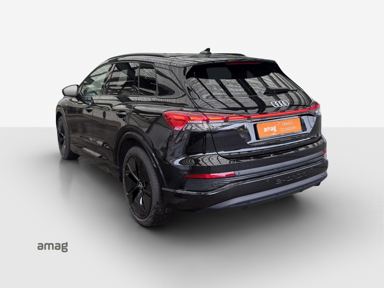 AUDI Q4 e-tron 40-image-2