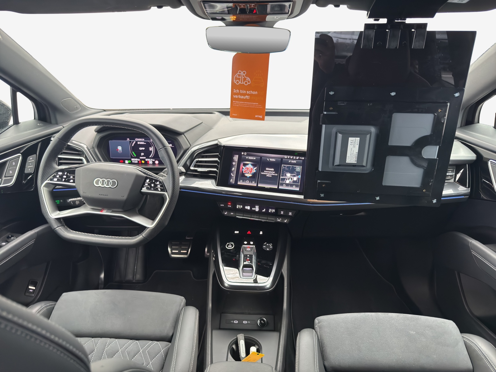 AUDI Q4 e-tron 40-image-9