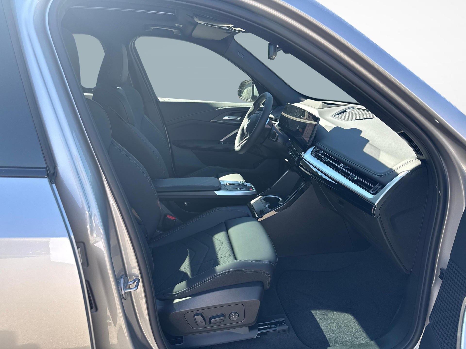 BMW iX1 30 xDrive Kit M Sport Pro-image-11