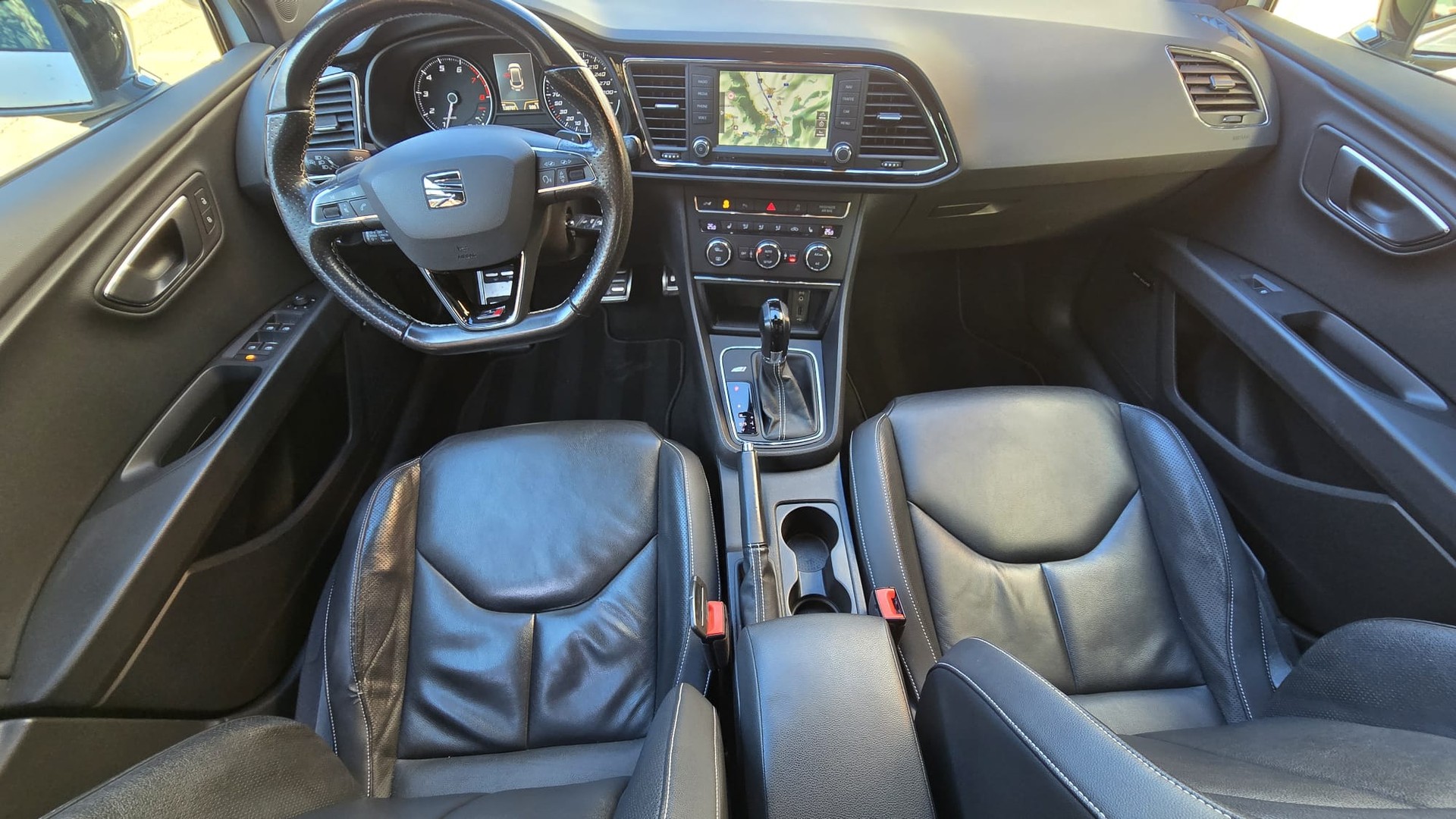 SEAT Leon ST 2.0 TSI Cupra 290 DSG-image-4