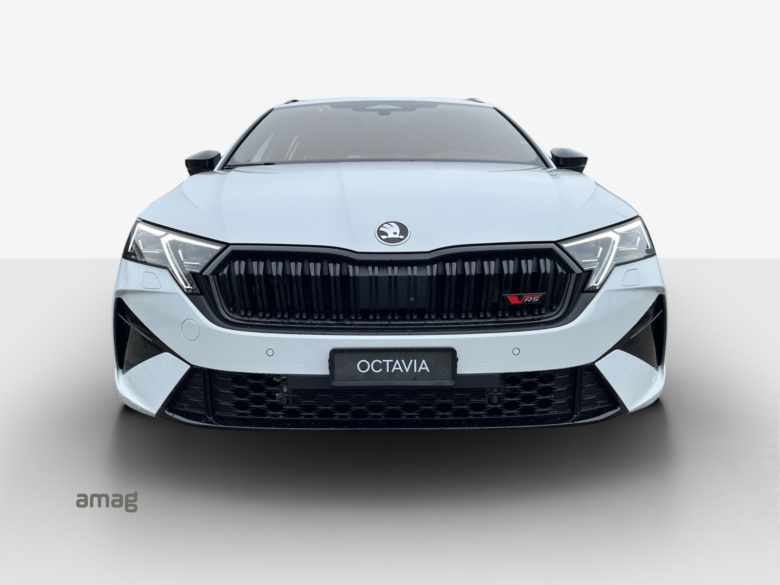 SKODA Octavia Combi 2.0 TSI DSG RS-image-6