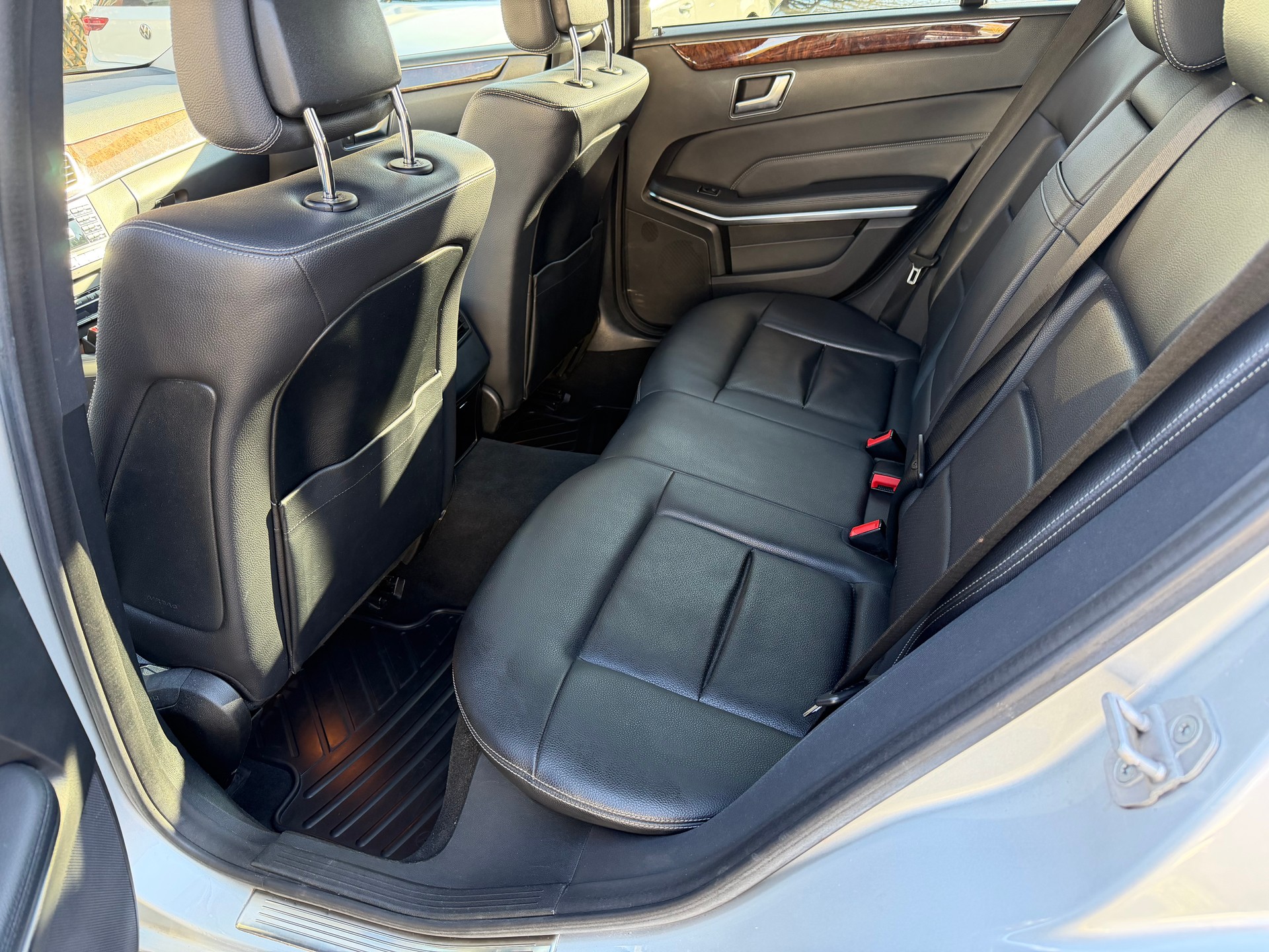 MERCEDES-BENZ E 220 CDI Avantgarde 7G-Tronic-image-8