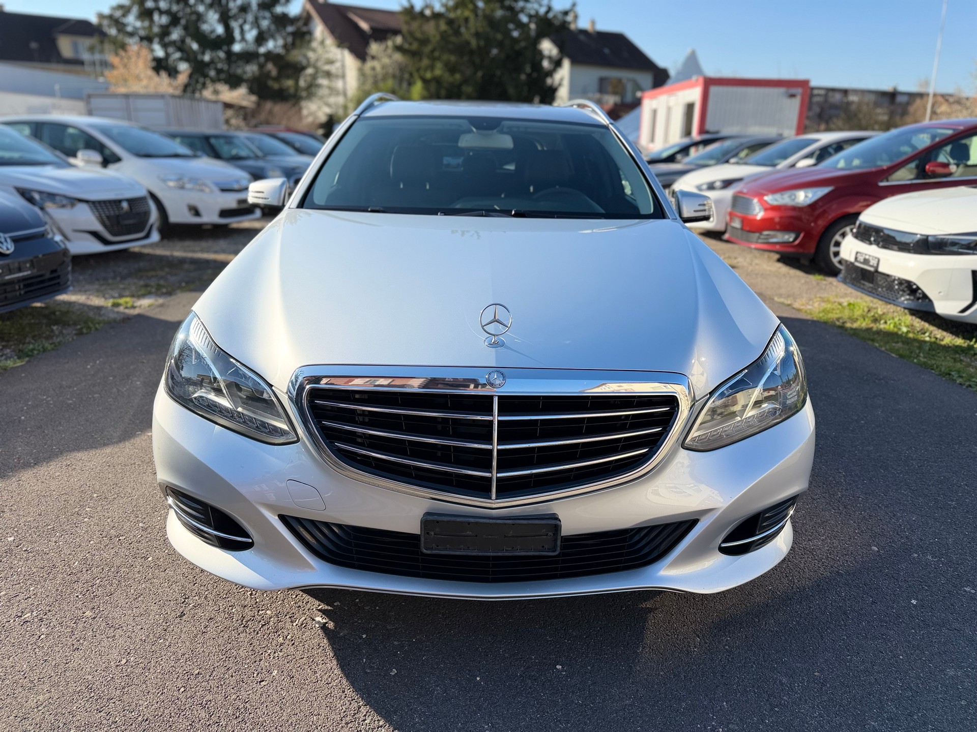 MERCEDES-BENZ E 220 CDI Avantgarde 7G-Tronic-image-6
