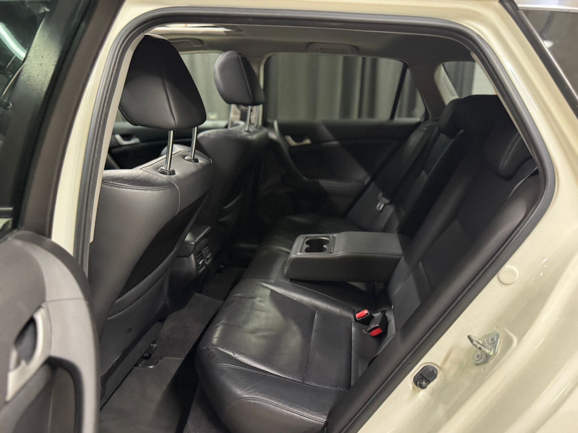 HONDA Accord Tourer 2.2 i-CTDi Executive-image-9